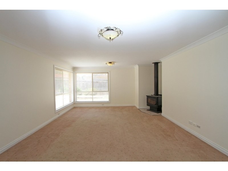 11 Windsor Place, Bargo NSW 2574