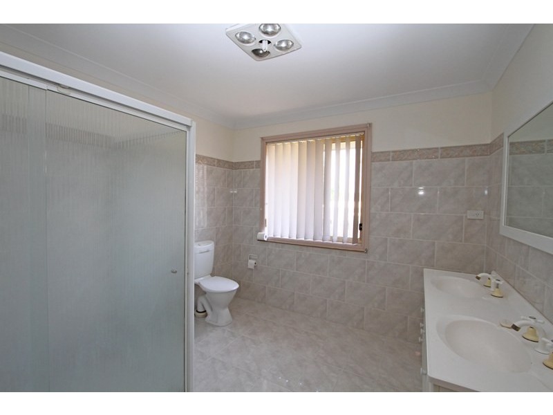 11 Windsor Place, Bargo NSW 2574