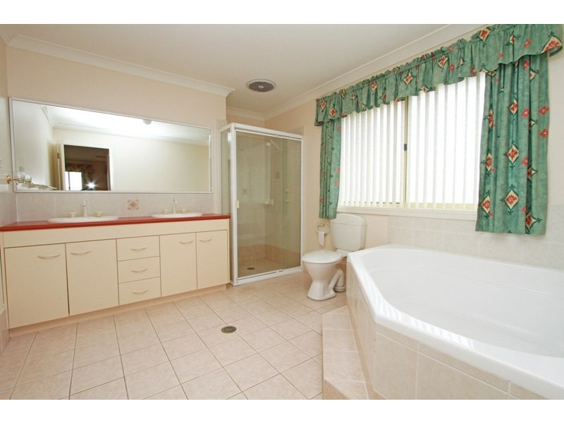 26 Kyeema Street, Picton NSW 2571