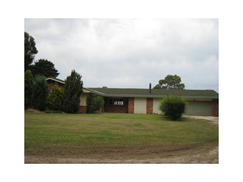 89 Donald’s Range Road, Razorback NSW 2571