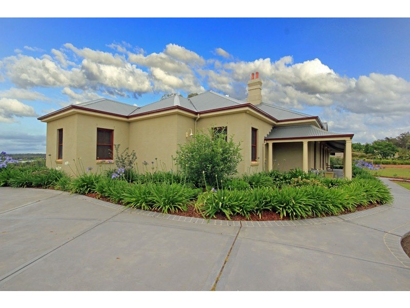 43 The Grange, Picton NSW 2571