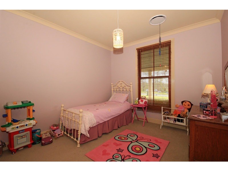 43 The Grange, Picton NSW 2571