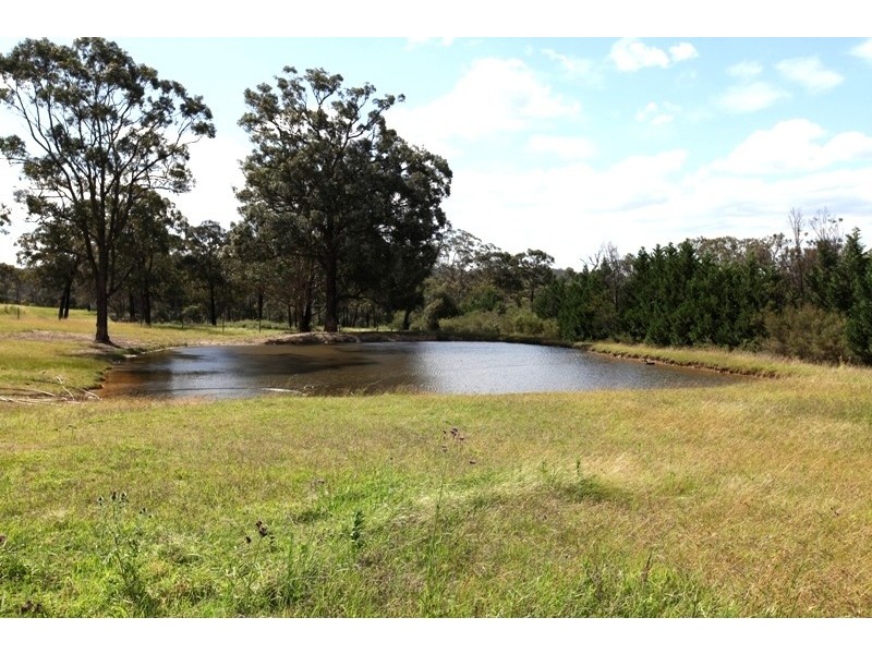 137 Lyrebird Road, Pheasants Nest NSW 2574