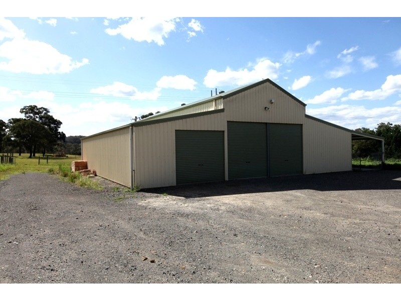 137 Lyrebird Road, Pheasants Nest NSW 2574