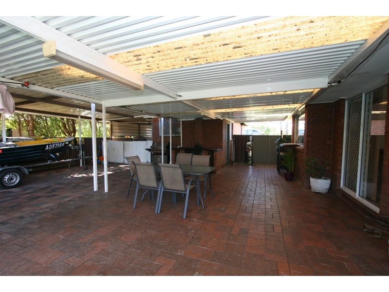 43 Westbourne Avenue, Thirlmere NSW 2572