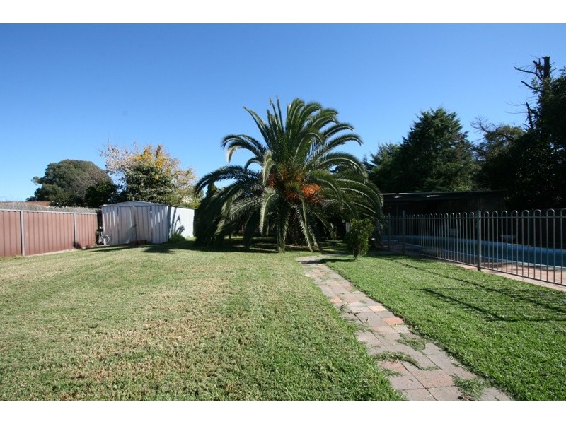 43 Westbourne Avenue, Thirlmere NSW 2572