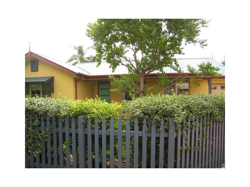 2/370 Argyle Street, Picton NSW 2571