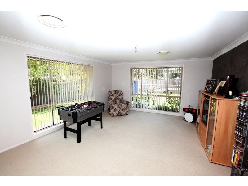 26 Ella Street, Hill Top NSW 2575