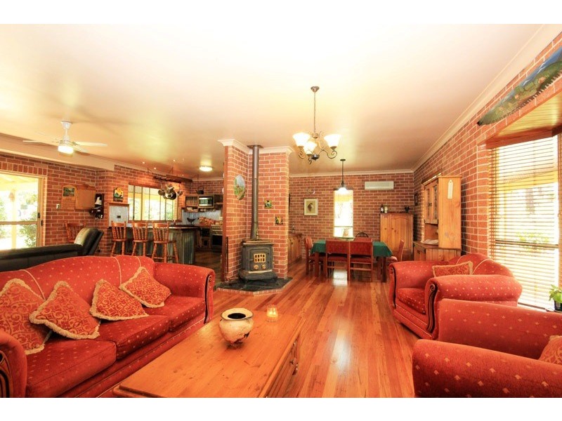 5 Lakesland Road, Thirlmere NSW 2572