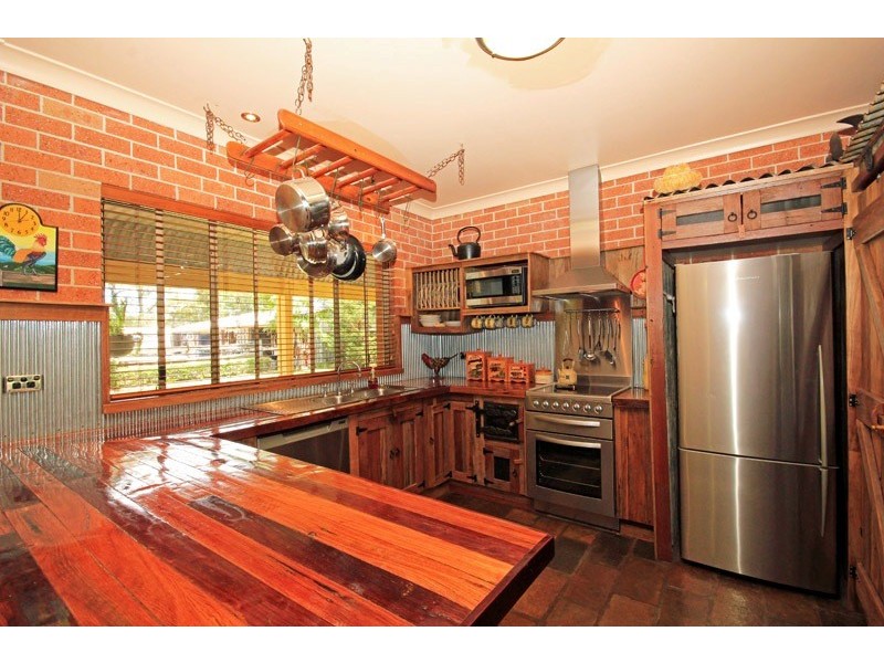 5 Lakesland Road, Thirlmere NSW 2572