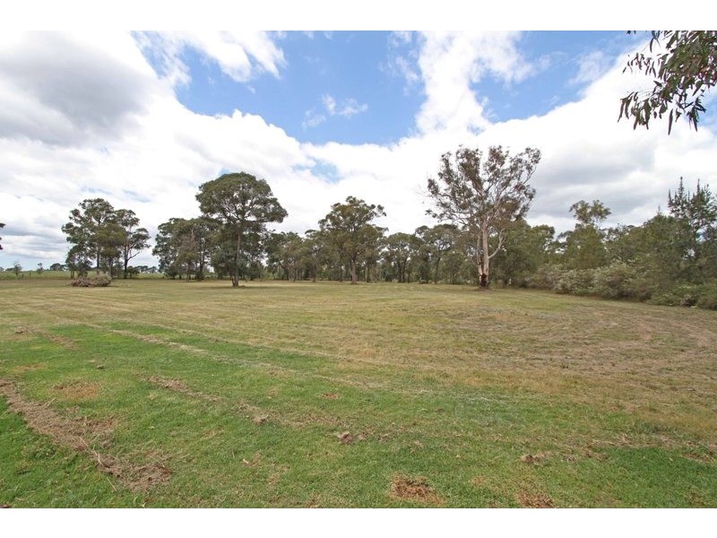 205 Nightingale Road, Bargo NSW 2574