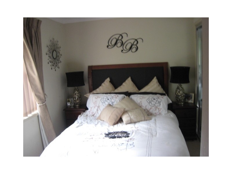 5 Darley Street, Thirlmere NSW 2572