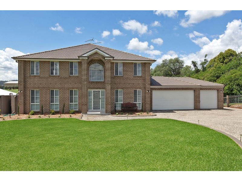 2 Stargard Cresent, Picton NSW 2571