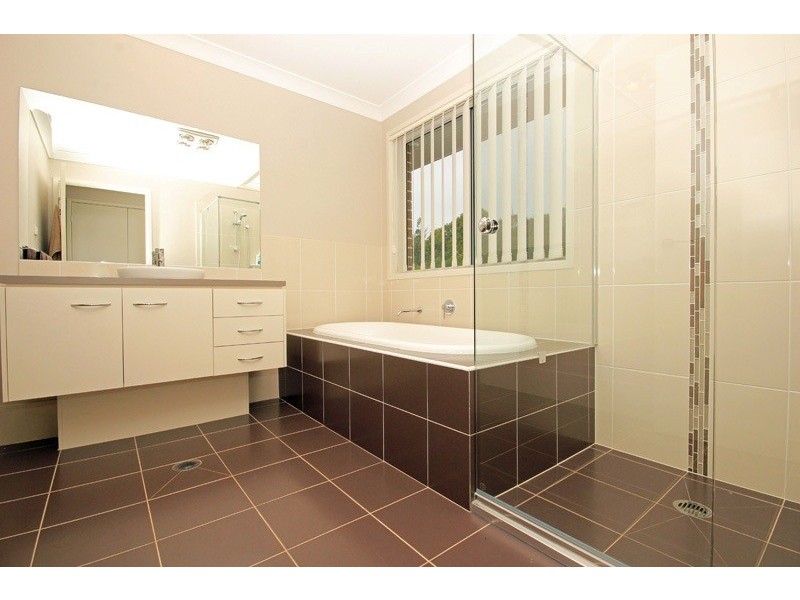 2 Stargard Cresent, Picton NSW 2571