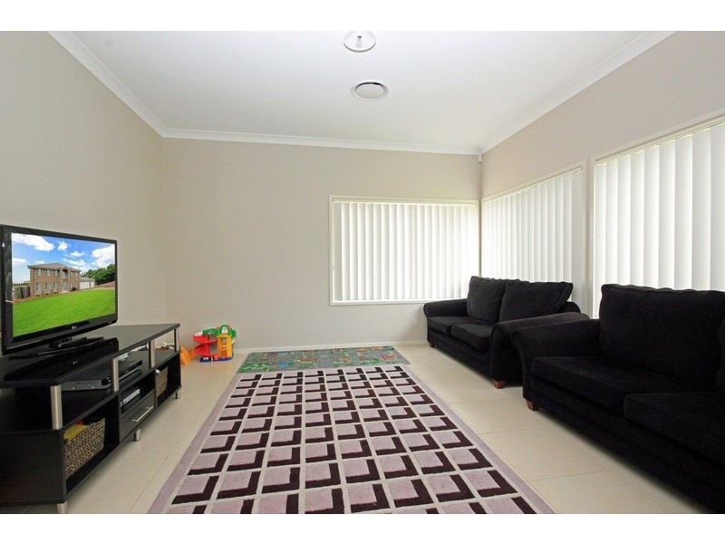 2 Stargard Cresent, Picton NSW 2571