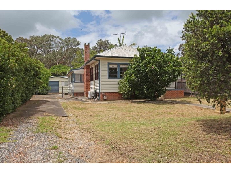24 Victoria Road, Thirlmere NSW 2572