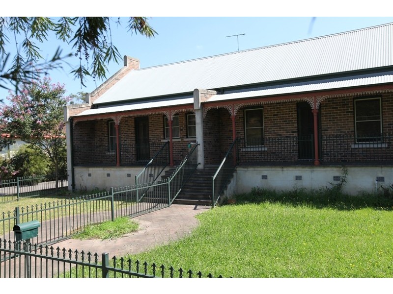 1/141 Menangle Street, Picton NSW 2571