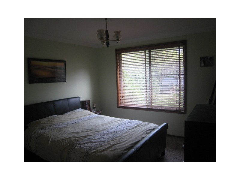 2/68 Bell Street, Thirlmere NSW 2572