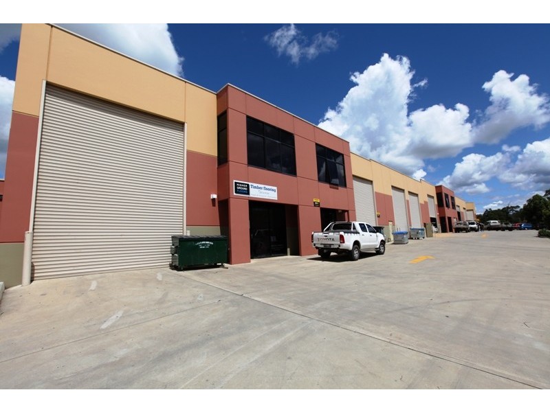 8/15 Henry Street, Picton NSW 2571