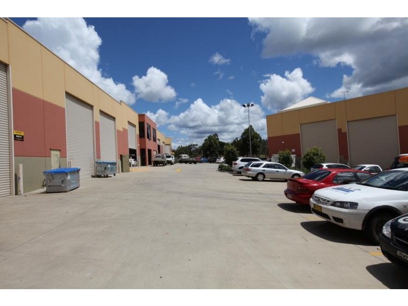 9/15 Henry Street, Picton NSW 2571