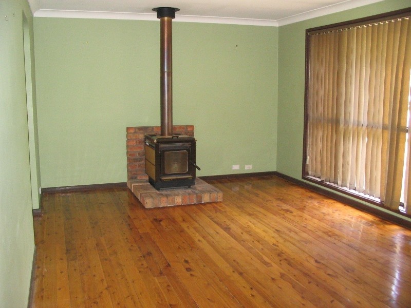 25 Milne Street, Tahmoor NSW 2573