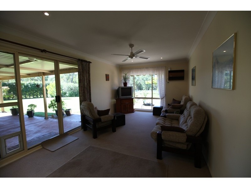 61 Kundabung Street, The Oaks NSW 2570