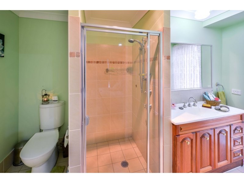 11 Cedar Place, The Oaks NSW 2570