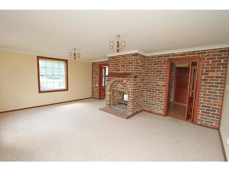 2/18-20 Victoria Road, Thirlmere NSW 2572