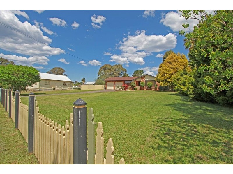 34 Station Street, Douglas Park NSW 2569