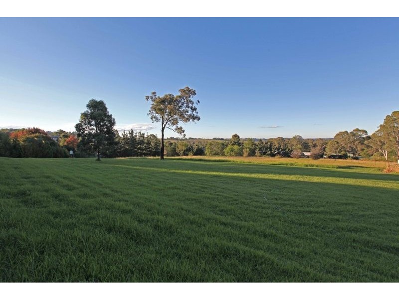 85 Myrtle Creek Road, Tahmoor NSW 2573