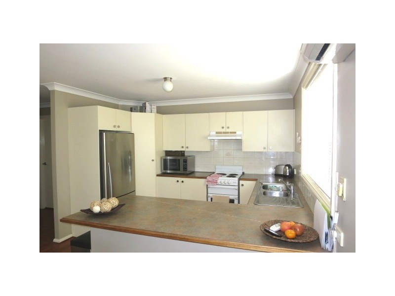 2/323 Thirlmere Way, Thirlmere NSW 2572