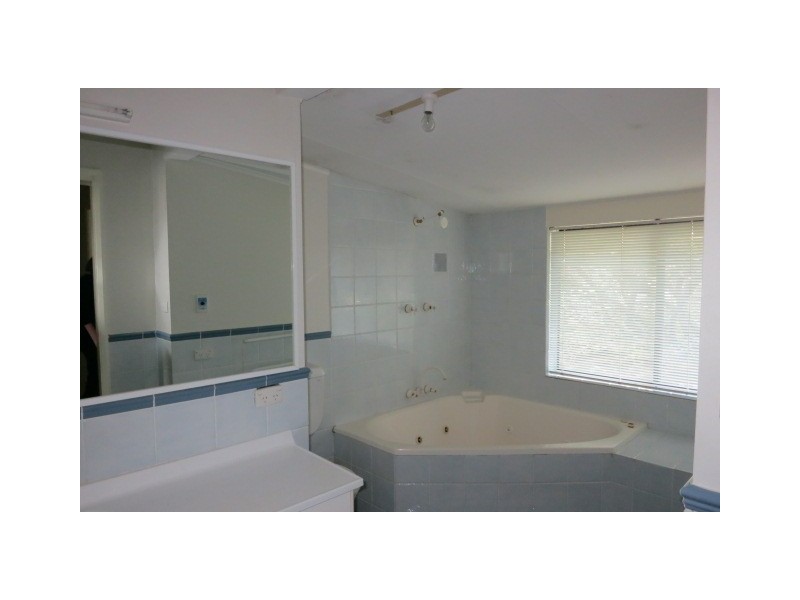 100 Pheasants Nest Road, Pheasants Nest NSW 2574