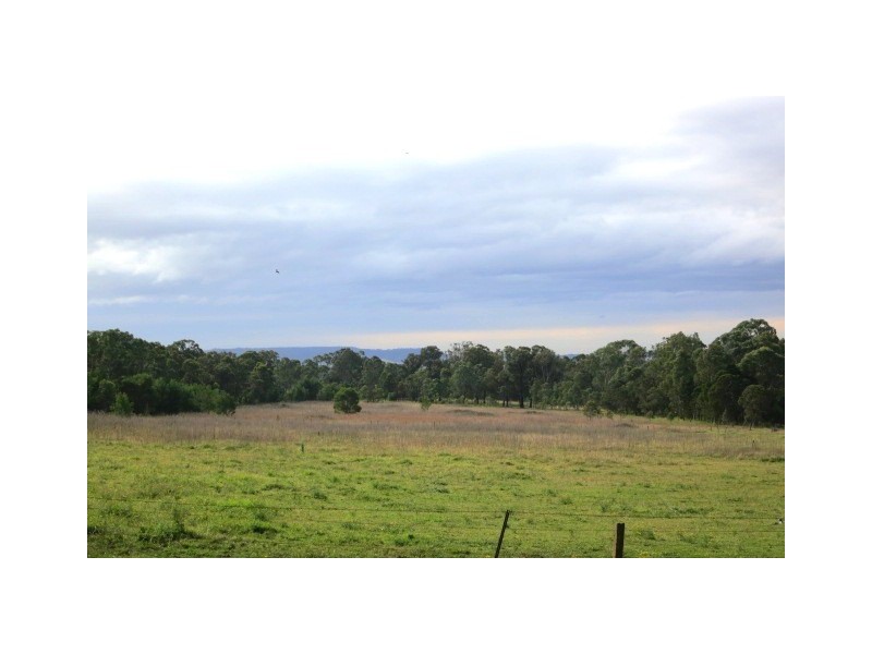 100 Pheasants Nest Road, Pheasants Nest NSW 2574