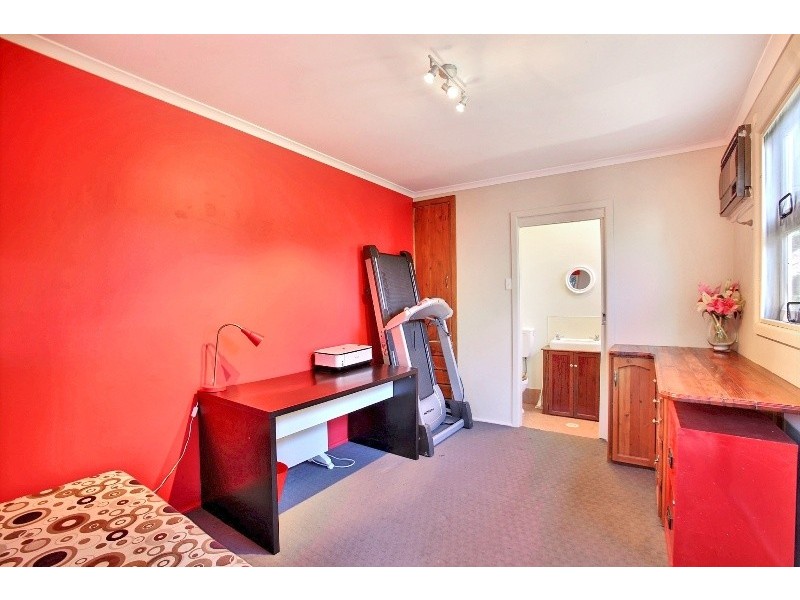 28 Lumsdaine Street, Picton NSW 2571