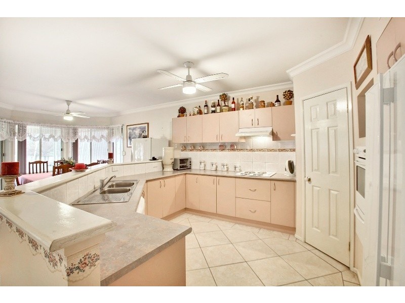 15 Park Street, Tahmoor NSW 2573