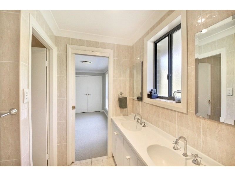 1 Weeta Street, Picton NSW 2571