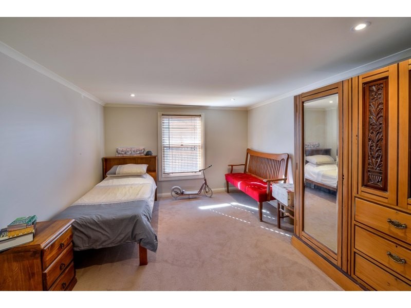 190 Menangle Street, Picton NSW 2571