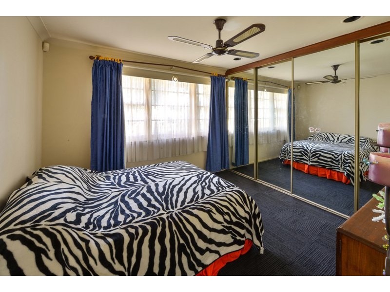 43 Thirlmere Way, Tahmoor NSW 2573