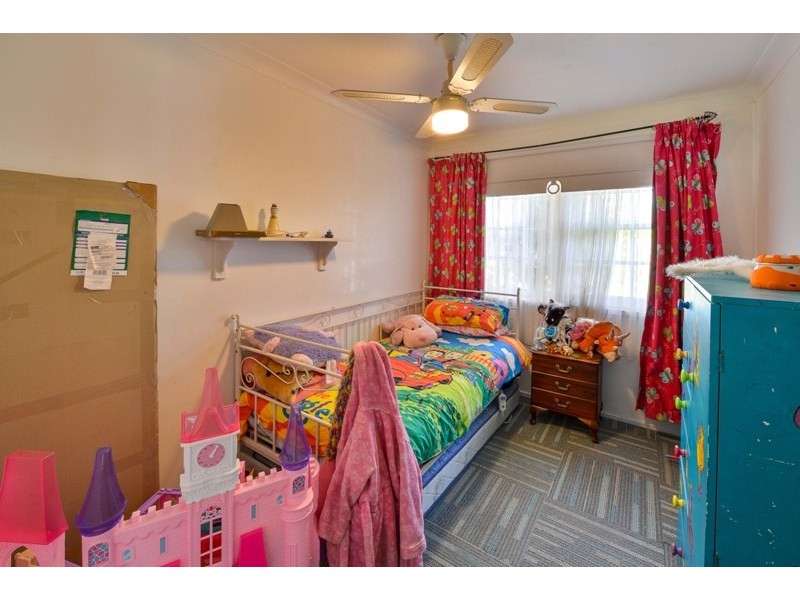 43 Thirlmere Way, Tahmoor NSW 2573