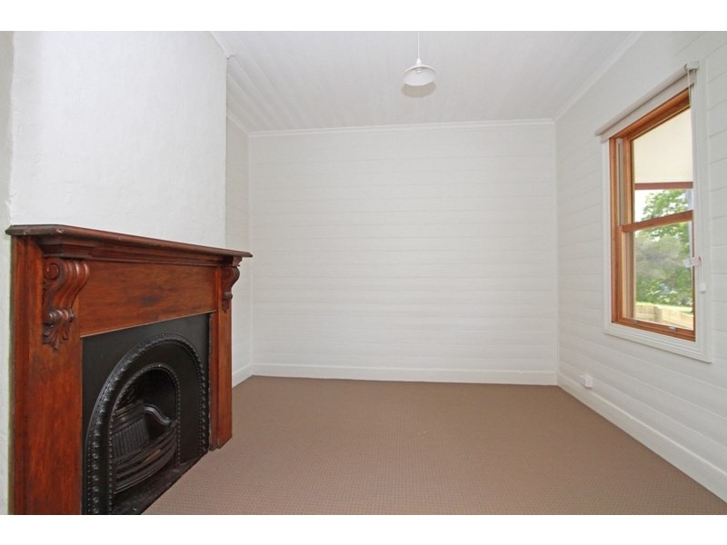 1/30 Wild Street, Picton NSW 2571