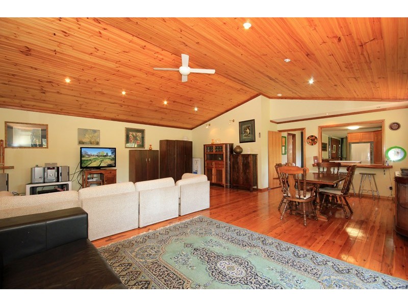 7 Church Square, Thirlmere NSW 2572