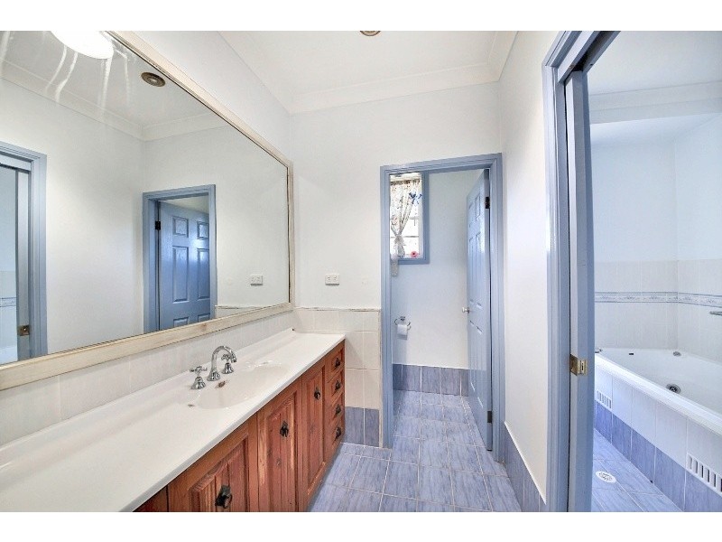 90 McWilliam Drive, Douglas Park NSW 2569