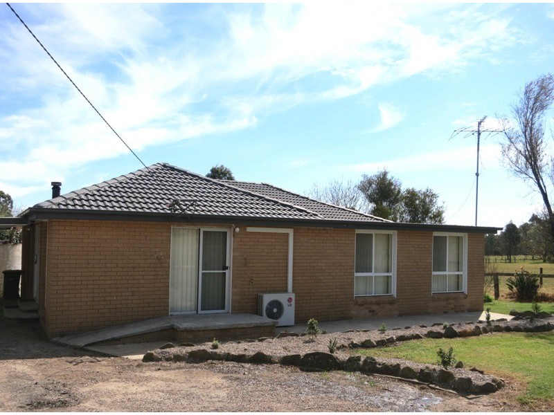 95 Nightingale Road, Pheasants Nest NSW 2574