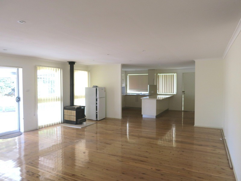 95 Nightingale Road, Pheasants Nest NSW 2574