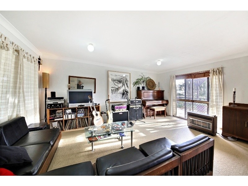 15 Wild Street, Picton NSW 2571