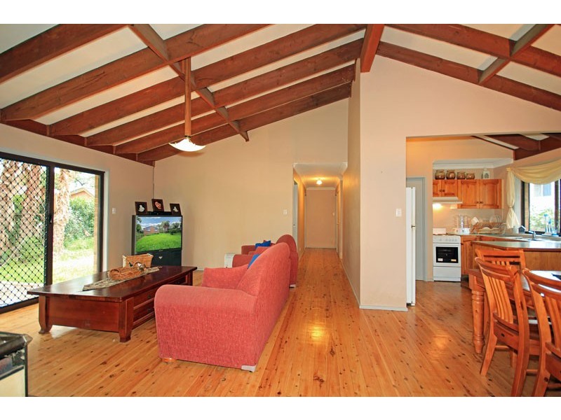 375 Thirlmere Way, Thirlmere NSW 2572