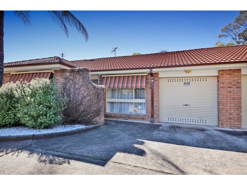 4/10 Windeyer Street, Thirlmere NSW 2572
