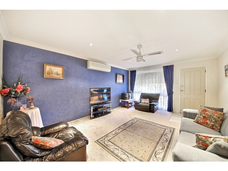 4/10 Windeyer Street, Thirlmere NSW 2572
