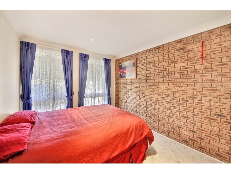 4/10 Windeyer Street, Thirlmere NSW 2572