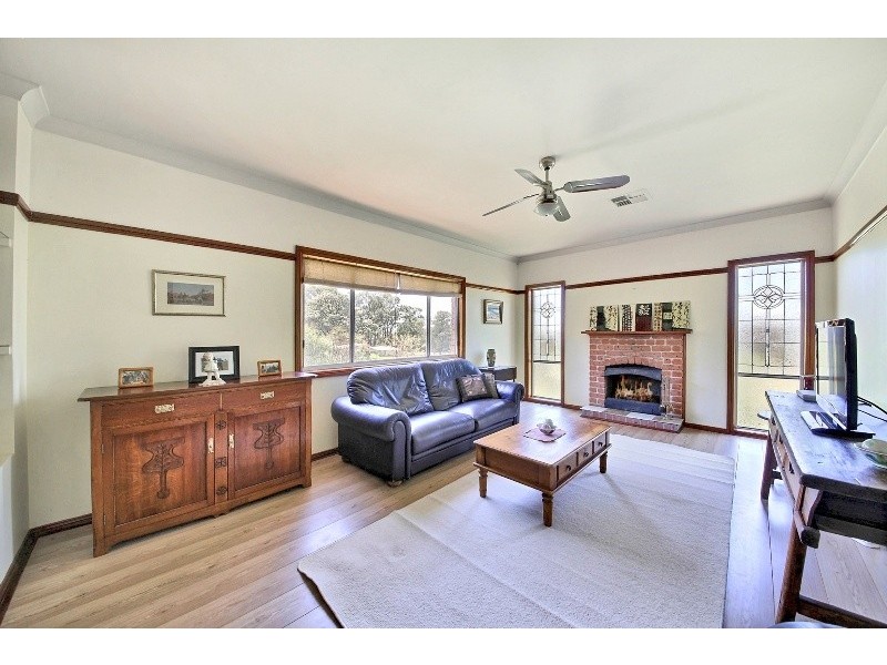 60 Kendall Street, Thirlmere NSW 2572